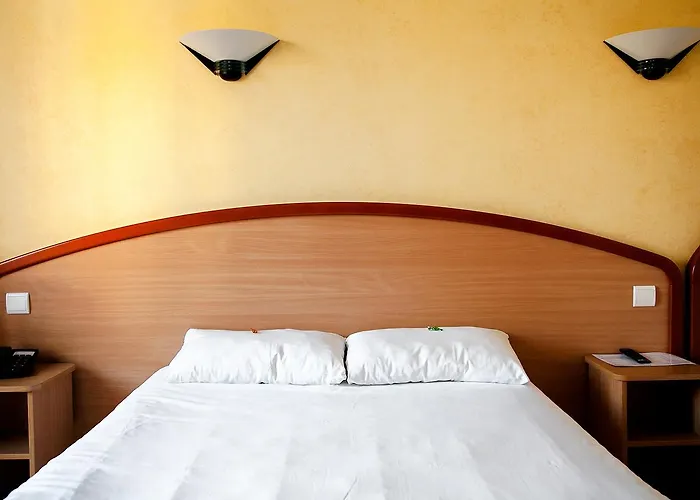 Logis Hotel Du Commerce